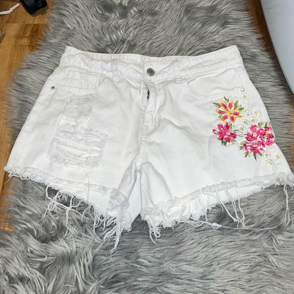 02 denim shorts size 28